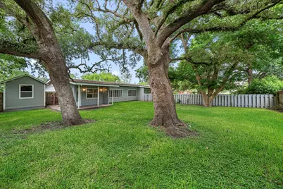 1908 Milam Street, Columbus, TX 78934 - Photo 38