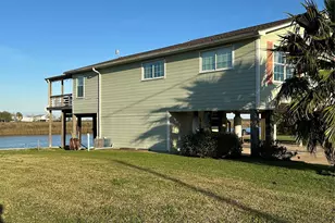 331 Redfish Dr, Freeport, TX 77541 - Photo 4