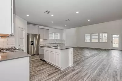 14315 Yellow Hawthorn Court, Conroe, TX 77384 - Photo 12