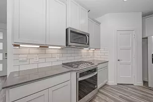 14315 Yellow Hawthorn Ct, Conroe, TX 77384 - Photo 14