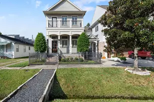 813 Ashland St, Houston, TX 77007 - Photo 1
