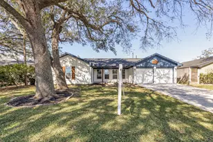 10406 Willowisp Dr, Houston, TX 77035 - Photo 1