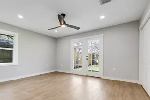 10406 Willowisp Dr, Houston, TX 77035 - Photo 16