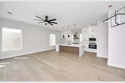 322 E 35 Th Street, Houston, TX 77018 - Photo 10