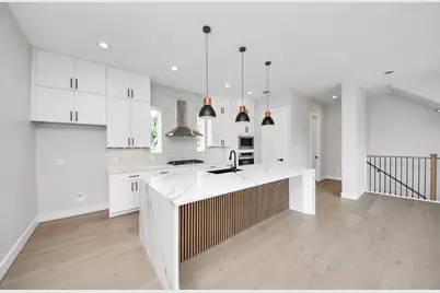 322 E 35 Th Street, Houston, TX 77018 - Photo 6