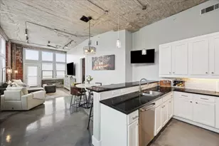 2323 Polk St, Houston, TX 77003 - Photo 8