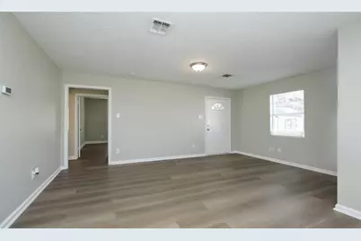 404 N 7th Street, Baytown, TX 77520 - Photo 10