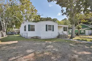 404 N 7th St, Baytown, TX 77520 - Photo 18