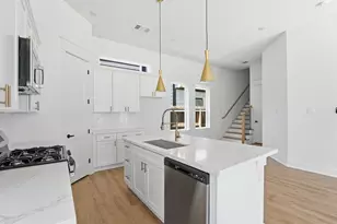 8914 Sunshine Laverne Ln, Houston, TX 77080 - Photo 12