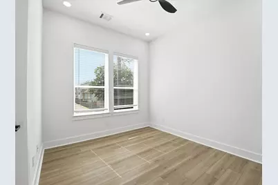 8914 Sunshine Laverne Lane, Houston, TX 77080 - Photo 24