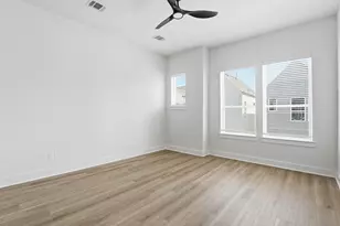 8914 Sunshine Laverne Ln, Houston, TX 77080 - Photo 18