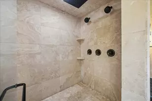 222 Litchfield Ln, Houston, TX 77024 - Photo 24