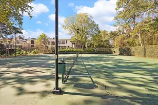 222 Litchfield Ln, Houston, TX 77024 - Photo 24