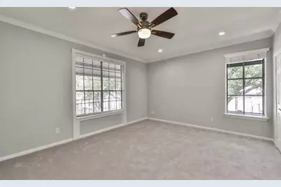 2700 Revere Street #124, Houston, TX 77098 - Photo 4