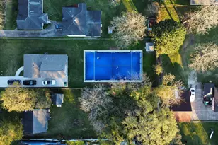 720 Caperton St, Houston, TX 77022 - Photo 2