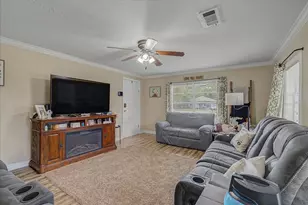 1215 Orange St, Vidor, TX 77662 - Photo 6