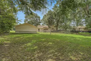 1215 Orange St, Vidor, TX 77662 - Photo 36