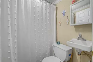 1215 Orange St, Vidor, TX 77662 - Photo 28