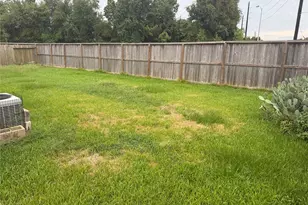 12711 Mystic Water Ln, Houston, TX 77044 - Photo 16