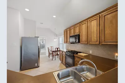 27 Palm Desert Drive, Manvel, TX 77578 - Photo 10