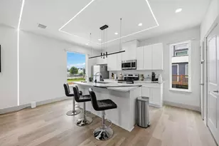 1907 Hailey St, Houston, TX 77026 - Photo 4
