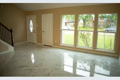 15138 Tresch Lane, Houston, TX 77598 - Photo 4