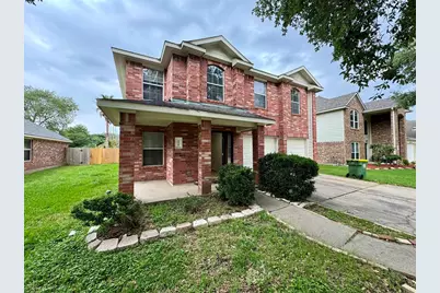 1910 Plum Falls Lane, Pearland, TX 77581 - Photo 2