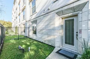 3501 Chenevert St, Houston, TX 77004 - Photo 2