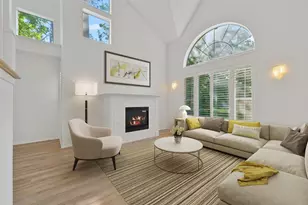 26 Lucky Leaf Ct, The Woodlands, TX 77381 - Photo 2