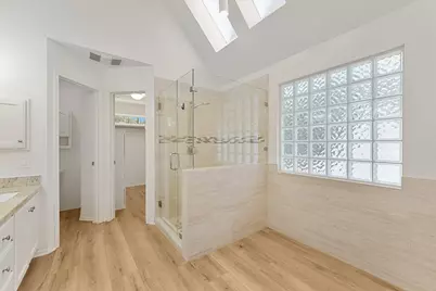 26 Lucky Leaf Court, The Woodlands, TX 77381 - Photo 34