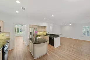 26 Lucky Leaf Ct, The Woodlands, TX 77381 - Photo 24