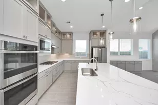 9507 Chateau Hill, Manvel, TX 77578 - Photo 6