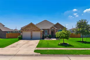 9515 Taylor Ln, Mont Belvieu, TX 77523 - Photo 2