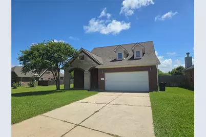 215 Danna Street, Baytown, TX 77523 - Photo 2