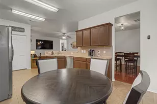 6834 Ridgewood Ln, Dickinson, TX 77539 - Photo 10