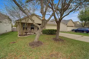 6834 Ridgewood Ln, Dickinson, TX 77539 - Photo 2