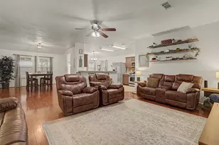 6834 Ridgewood Ln, Dickinson, TX 77539 - Photo 6