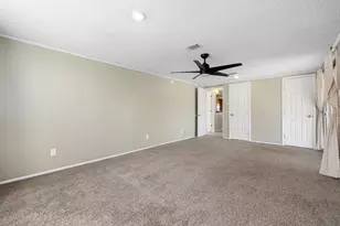 8805 Harbour Dr, Dickinson, TX 77539 - Photo 14
