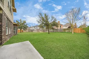 18006 E Williams Bend Dr, Cypress, TX 77433 - Photo 8