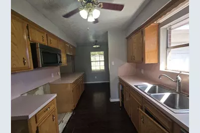 509 Bobcat Lane, Daisetta, TX 77533 - Photo 8