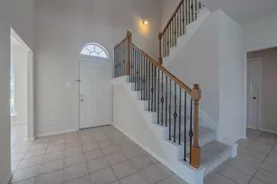131 Sunset Falls Dr, La Marque, TX 77568 - Photo 4