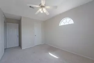 131 Sunset Falls Dr, La Marque, TX 77568 - Photo 34
