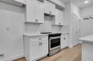 8407 Mahalia Unit A/B Dr, Houston, TX 77088 - Photo 8
