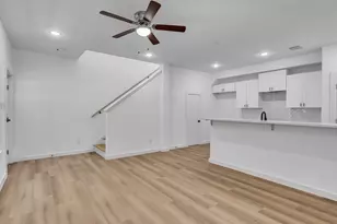 8407 Mahalia Unit A/B Dr, Houston, TX 77088 - Photo 14