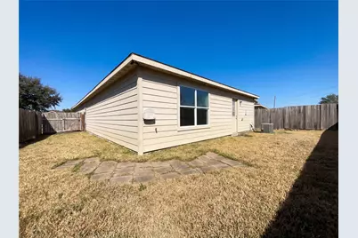 7015 Rosebud Hollow Lane, Richmond, TX 77469 - Photo 4