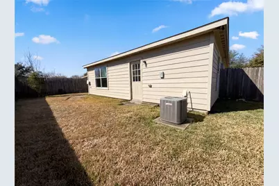 7015 Rosebud Hollow Lane, Richmond, TX 77469 - Photo 14