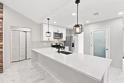 11123 Rippling Meadows Drive, Houston, TX 77064 - Photo 10
