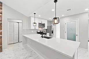 11123 Rippling Meadows Dr, Houston, TX 77064 - Photo 10