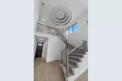 1150 Village Falls Drive, Missouri City, TX 77459 - Photo 2