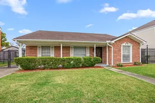 6443 Lawndale St, Houston, TX 77023 - Photo 2